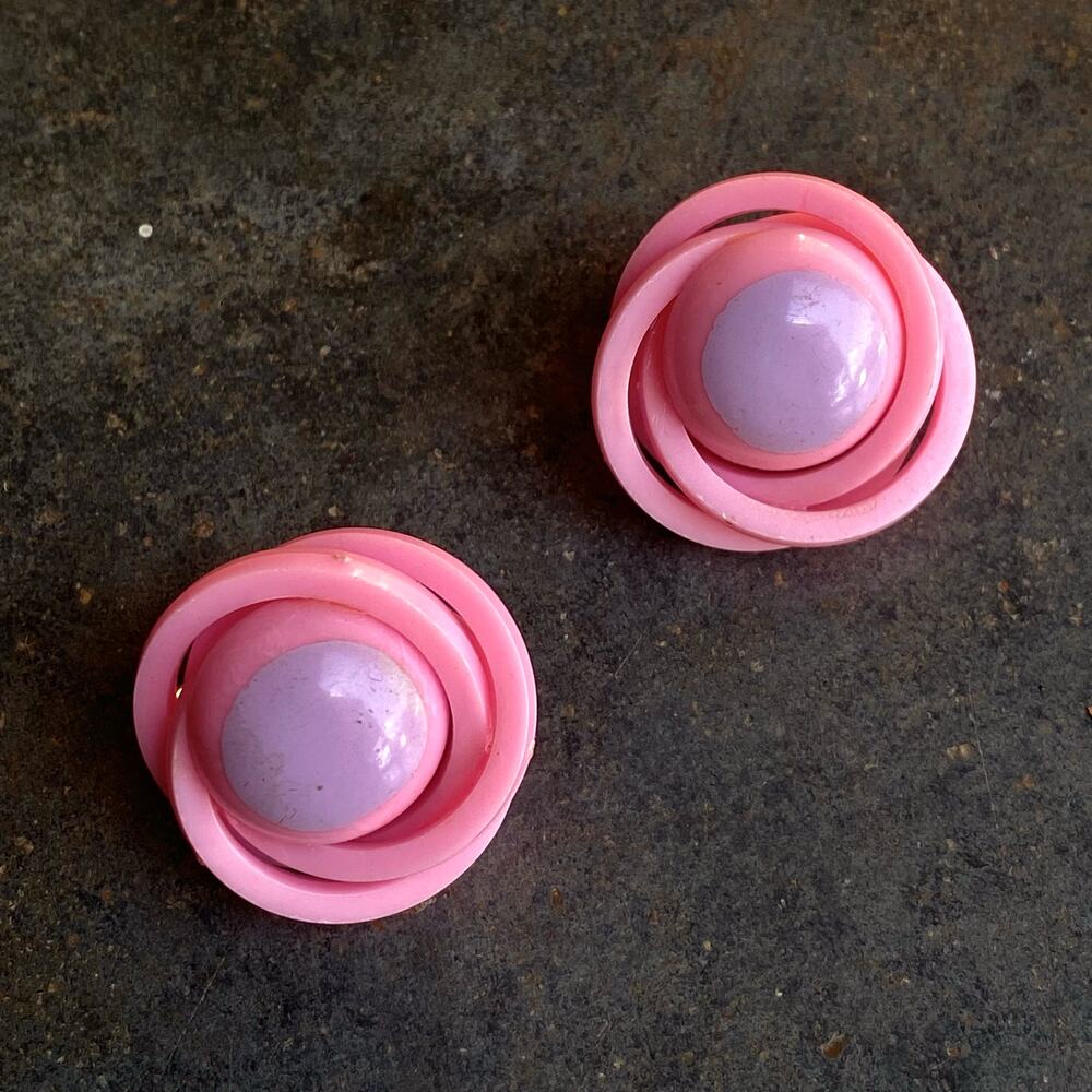Vtg 80s Bubblegum Pink Lavender Purple Abstract Atom Swirl Clip On Earrings